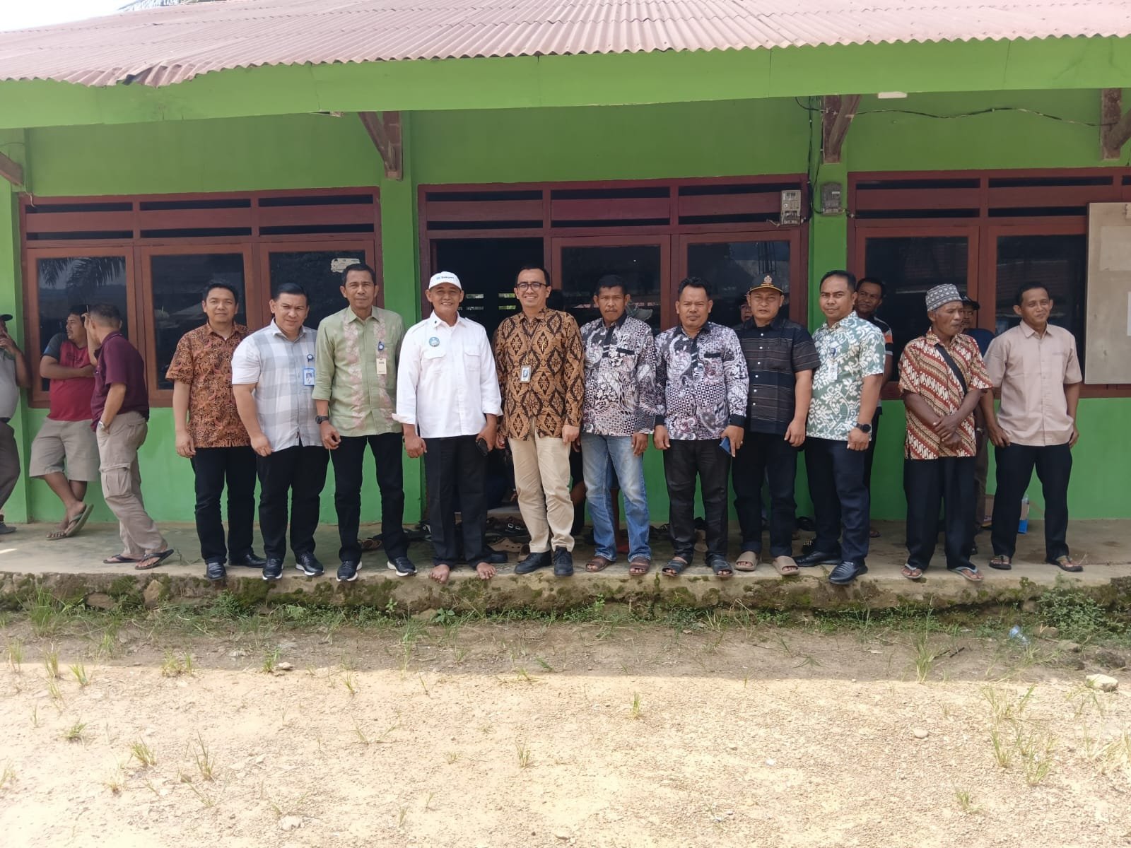 tvmiranda.com|Penyerahan Sertifikat Lahan Usaha II KUD Makarti Tama Berlangsung di Jorong Kamang Makmur