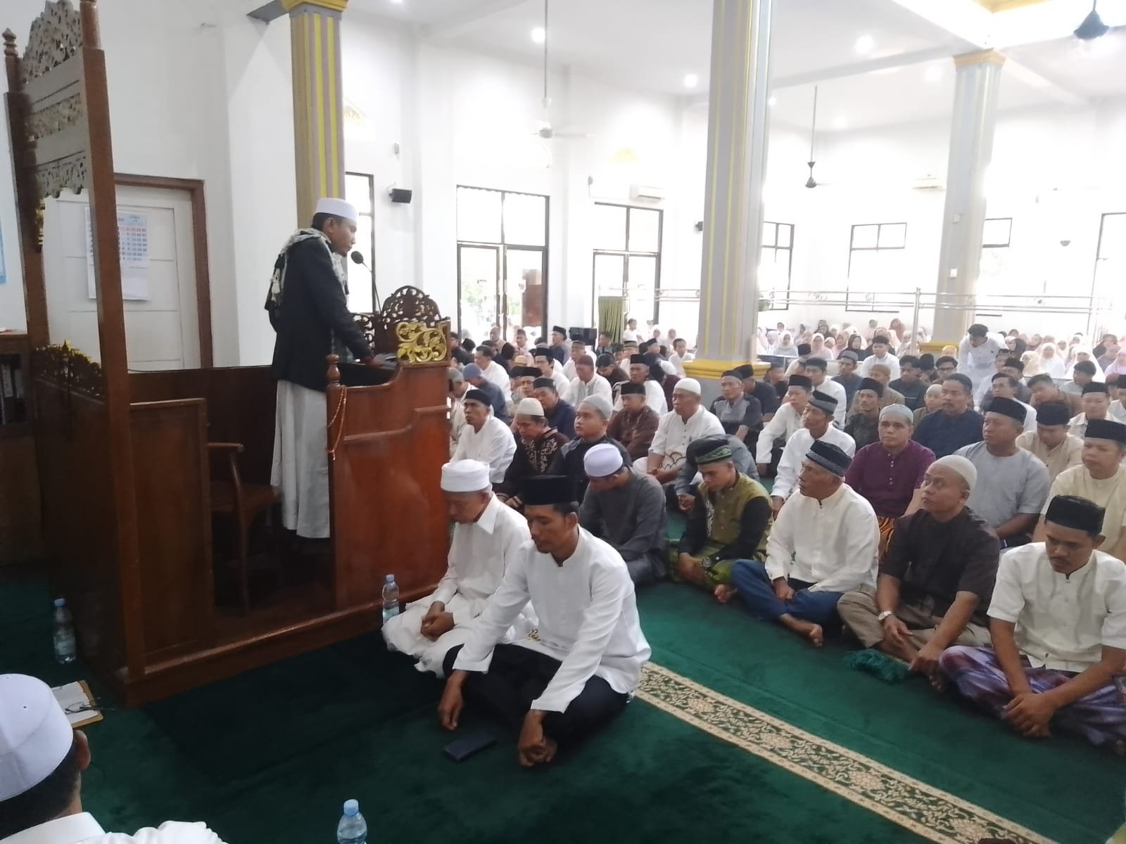 tvmiranda.com|Jamaah Masjid Ar Rahman Terharu dengar Khutbah Idul Fitri 1447 H, Ustadz Sarwan Kelana