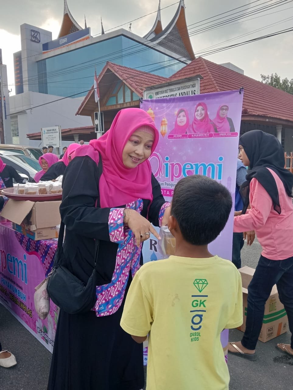 IPEMI PD Payakumbuh Gelar Bakti Sosial Tahunan Ramadhan – Gerakan Berbagi yang Jadi Penggerak Pertumbuhan UMKM Muslimah