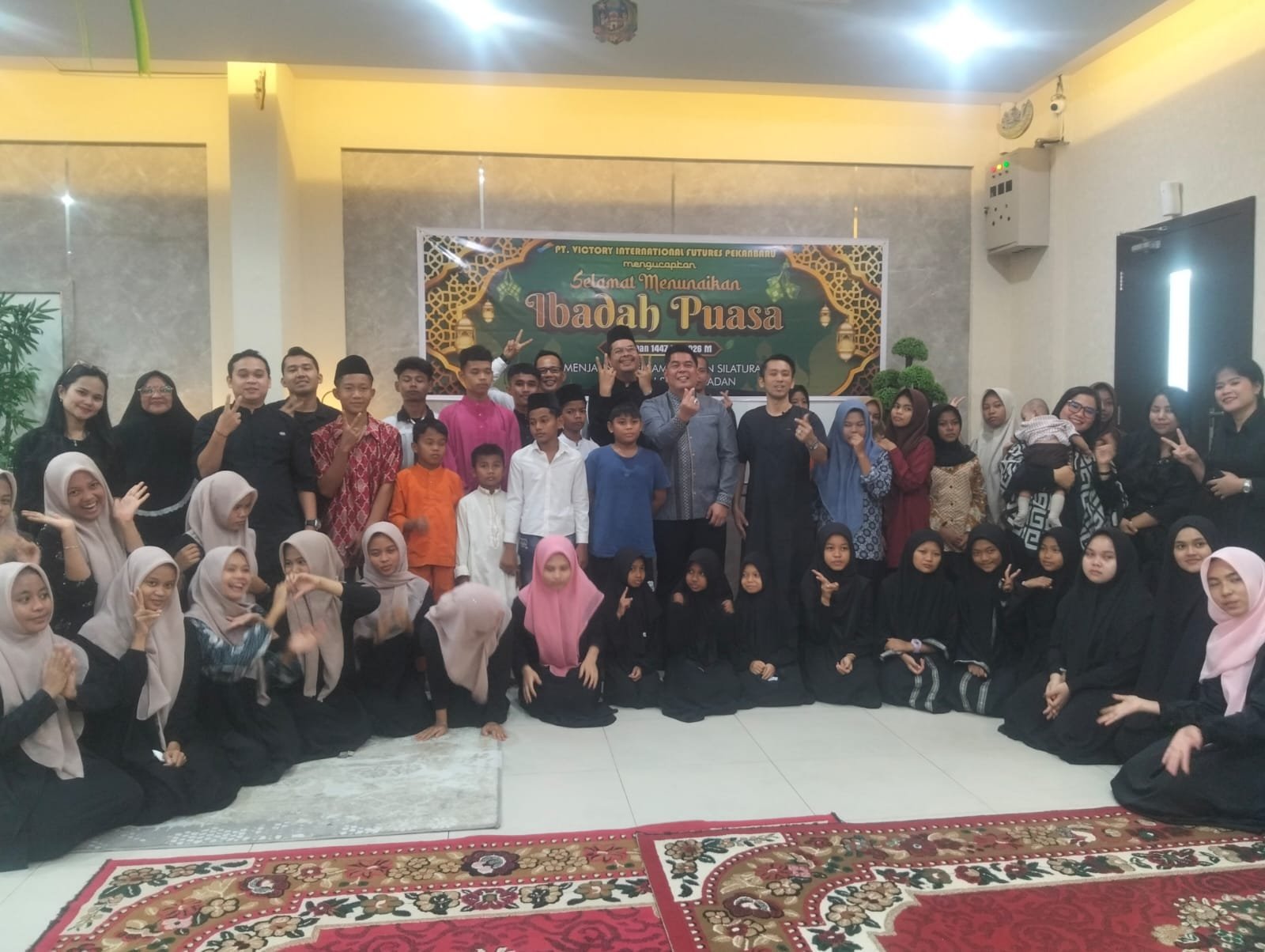 tvmiranda.com | Menjalin Kebersamaan Di Bulan Suci Ramadhan PT. Victory International Futures Pekanbaru Adakan Santunan Ke 2 Panti Asuhan