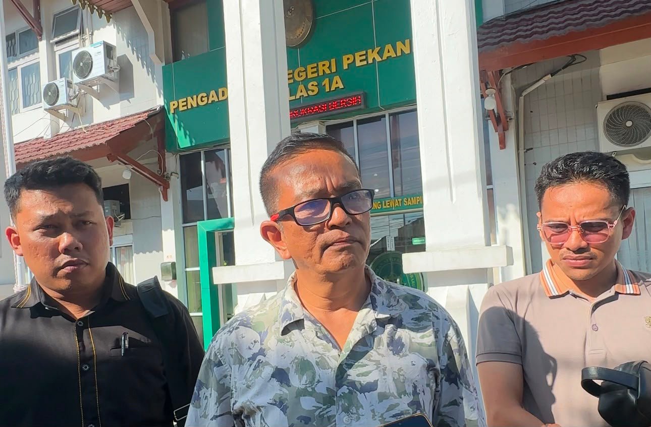 | Kuasa Hukum Nova Rianti Ajukan Praperadilan, Uji Keabsahan Penahanan oleh Polda Riau | Kuasa Hukum Nova Rianti Ajukan Praperadilan, Uji Keabsahan Penahanan oleh Polda Riau